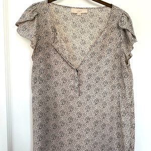 Loft flutter sleeve blouse